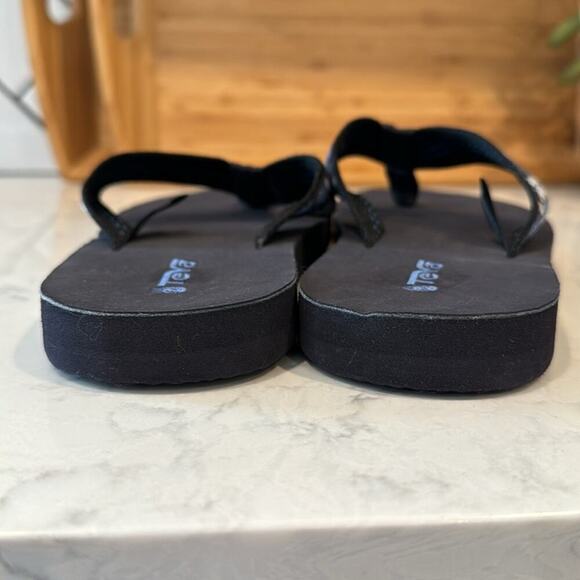 Teva Mush Mandalyn Sandal Black Blue Floral Comfort FlipFlop thick sole size 7 - Picture 2 of 8